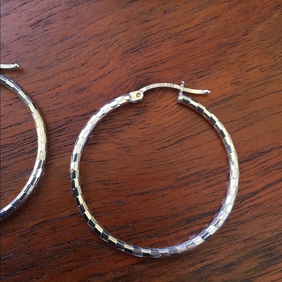 4 NWOT silver earrings - Picture 4 of 5